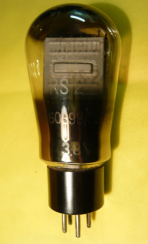 RS241 — Telefunken — triode vacuum tube — (1932)